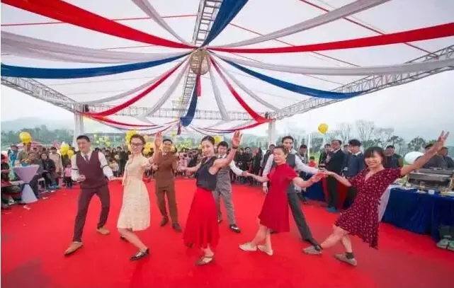 点击查看图片 点击查看图片